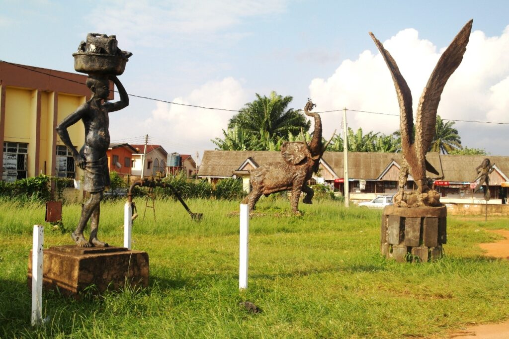Benin City: Statues in the University area