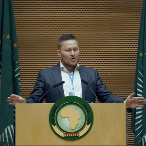 Håvar Bauck speaking at the African Union